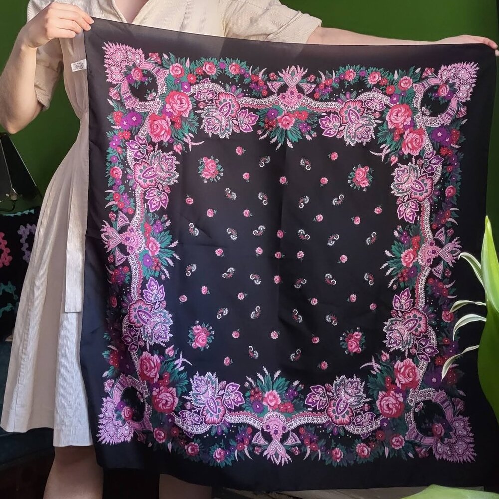 Vintage 70s Scarf
